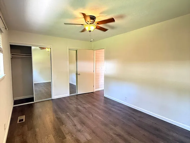 112 Hickory Dr — Photo 15