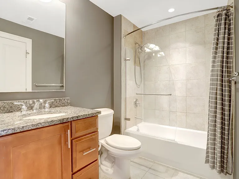 1023 N Royal St #312 — Photo 17