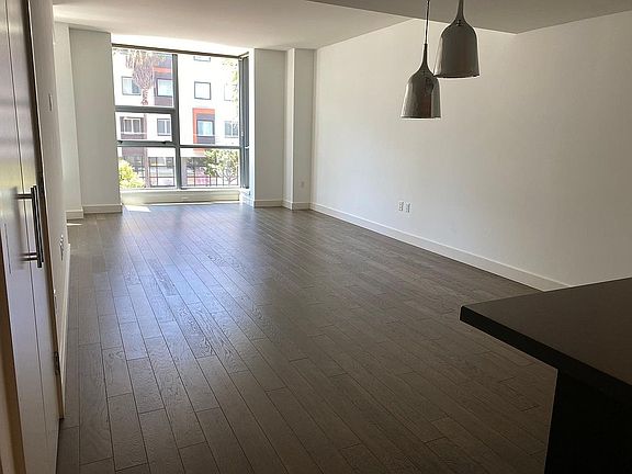 2nd image of 435 China Basin St Unit 206