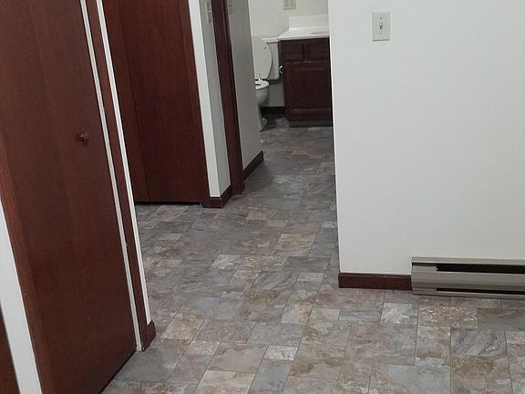 3rd image of 1033 Jefferson St SE APT A