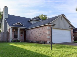 3615 Lochmoor Ln, Pearland, TX 77581