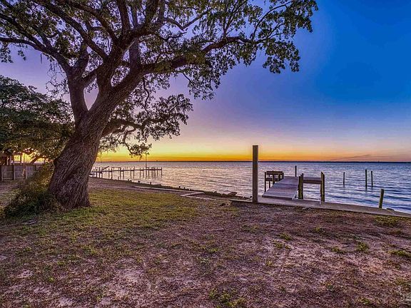 2nd image of 305 S Garcon Point Rd