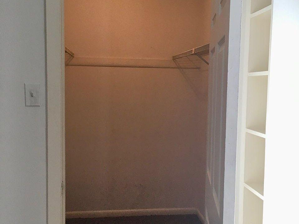 Walk in Closet