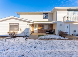 159 Chatham Ct APT B, Bloomingdale, IL 60108