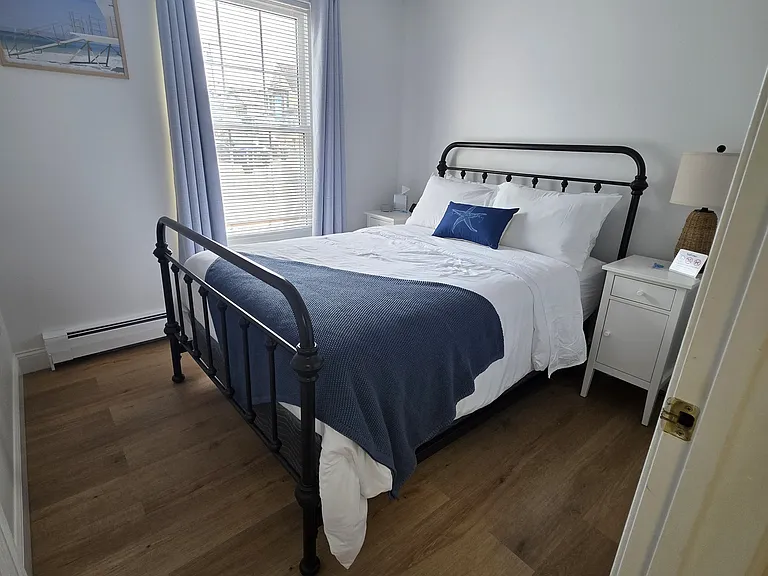 65 E Grand Ave #101 — Photo 7