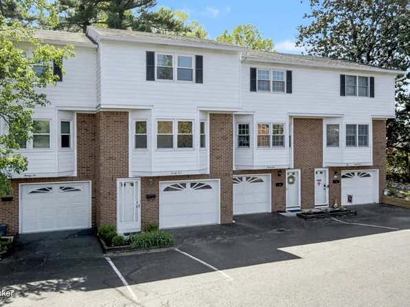 24 Gardiner Ct, Louisville, KY 40205