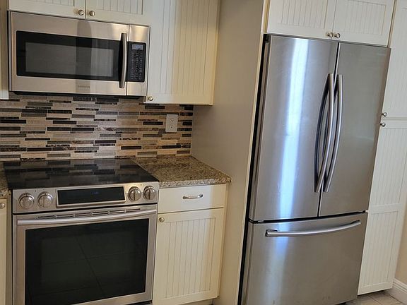 4th image of 1434 W Marion Ave APT 1