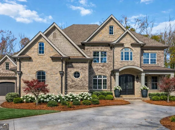 220 River Meadow Ln, Social Circle, GA 30025