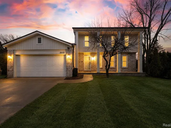 22321 Cascade Dr, Novi, MI 48375