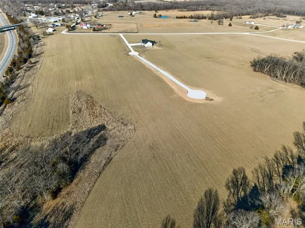 110 Cheatham Farm Ln, Troy, MO 63379