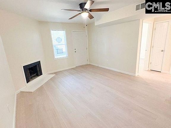 2nd image of 2924 Chatsworth Rd