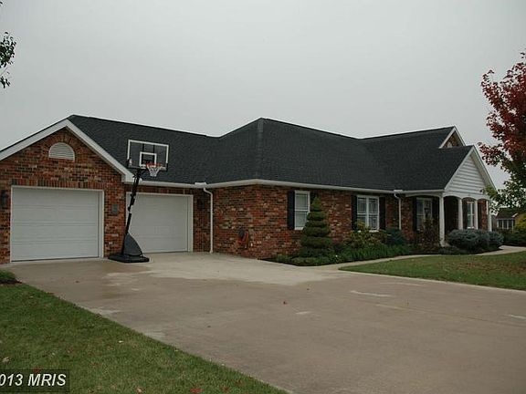 2nd image of 38 Starlight Dr