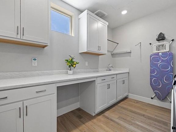 2nd image of 4174 Salisto St