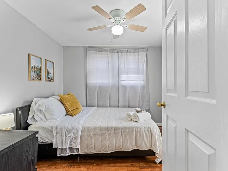 915 Lafayette Blvd #B — Photo 18