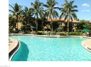 4926 Windward Way, Fort Lauderdale, FL 33312