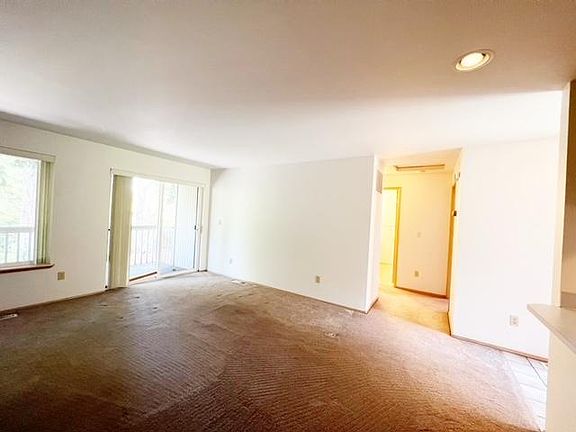 5th image of 4091 NW Country Ln #1