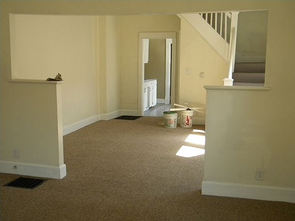 entrance/living room