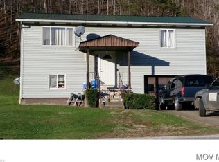 9263 Spencer Rd, Le Roy, WV 25252