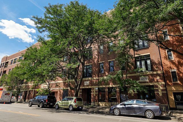 1st image of 4814 N Damen Ave APT 310