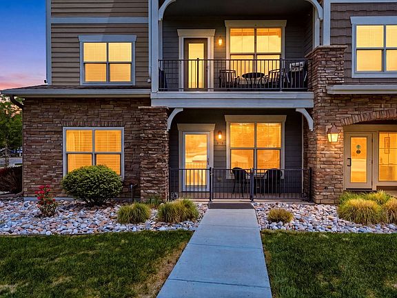 3rd image of 4642 Hahns Peak Dr #101