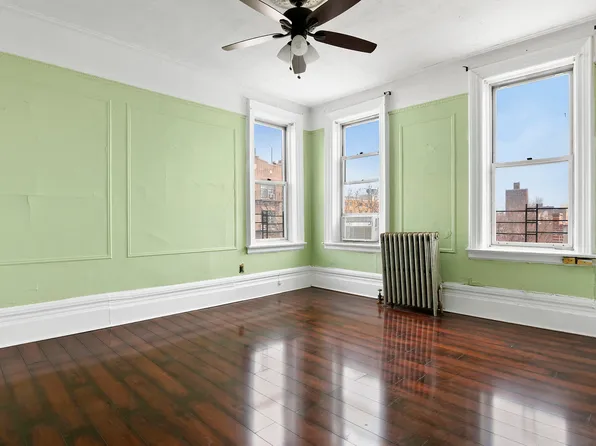 139 Schenectady Avenue image 7 of 12