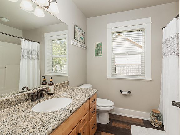 5th image of 5848 NE Voyage Ave