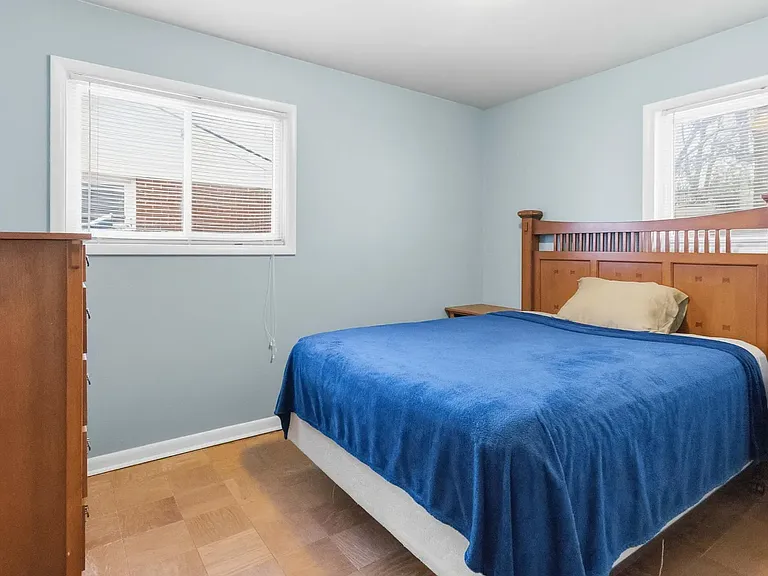 2061 Saint Teresa Dr — Photo 15