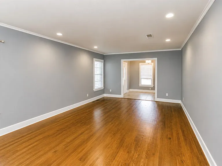 3836 Maryland Ave — Photo 4