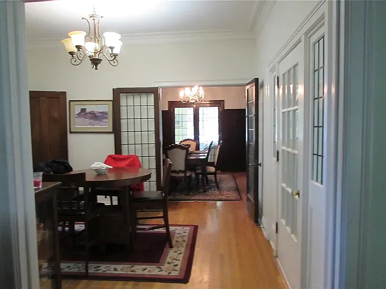 303 S Gray St — Photo 26