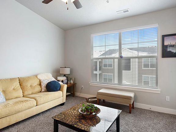5th image of 13219 S Dominica Ln Unit 304