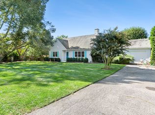 44 Hedges Ln, East Hampton, NY 11937