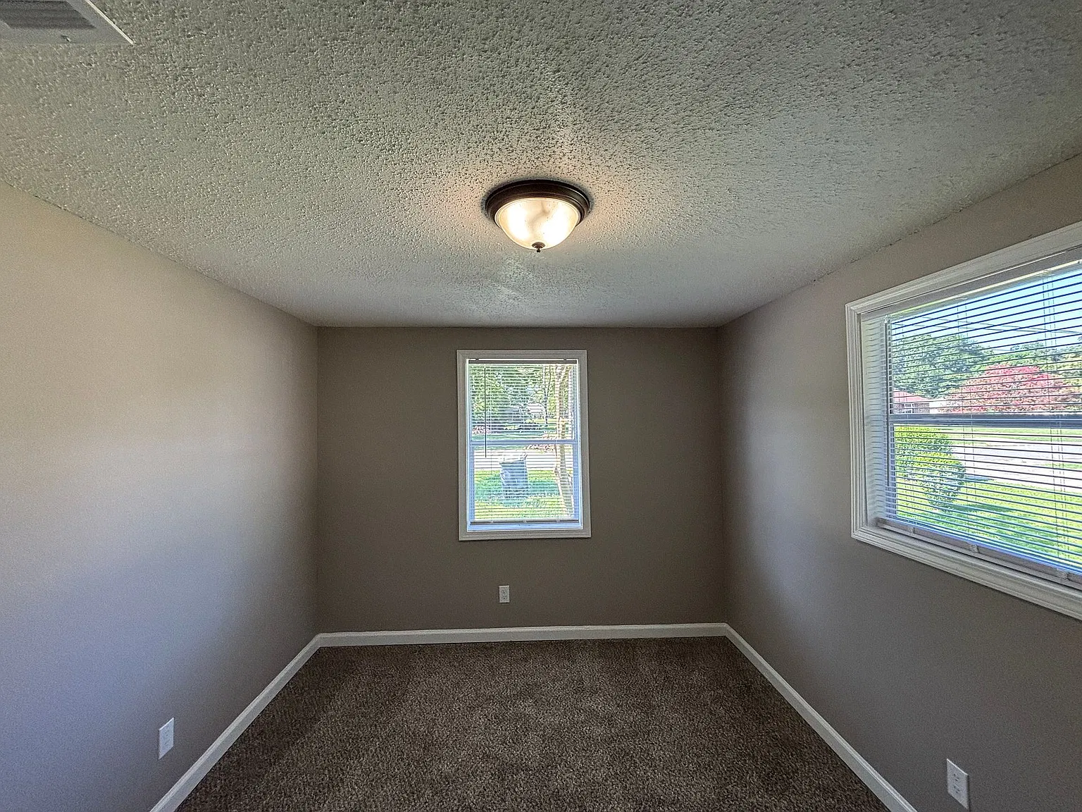 1203 King St — Photo 3