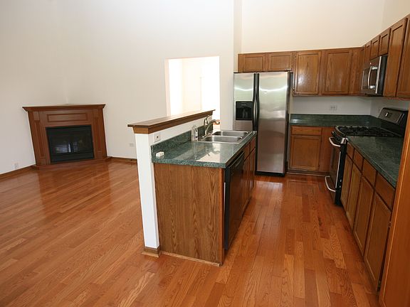 4th image of 168 Woodlet Ln