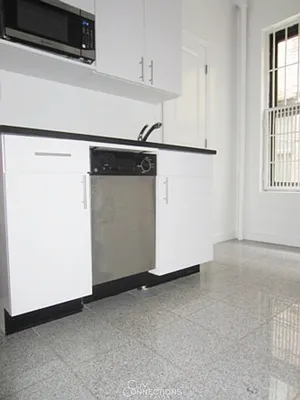 Rented by City Connections Realty | media 30