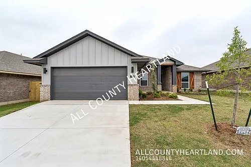 1017 Redwood Creek Dr Photo 1