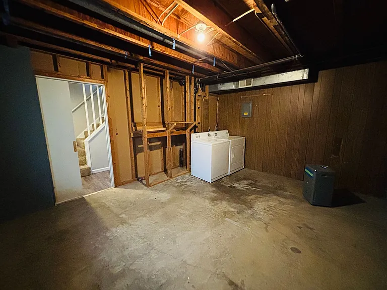 2712 Wellesley Ct — Photo 10