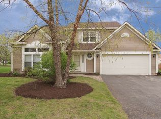 1347 Paddock Pl, Bartlett, IL 60103