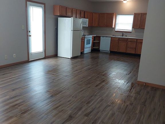 3rd image of 3280 Hopkins Ct
