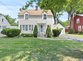 9120 Champlain Ave, Niagara Falls, NY