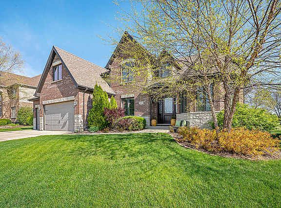 2nd image of 12614 Waterford Dr