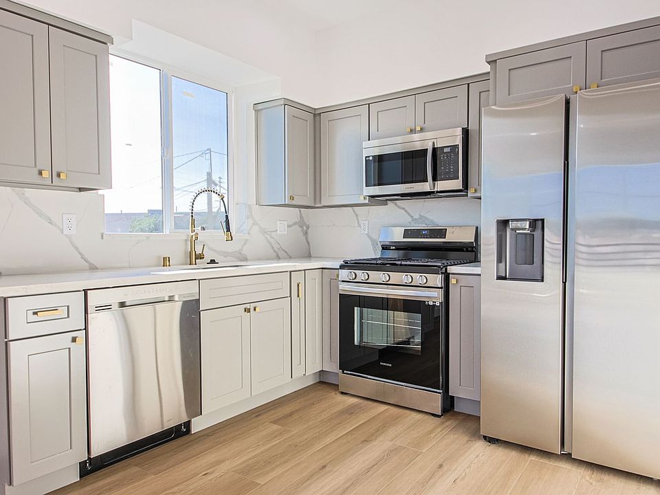 1st image of 11443 Hatteras St #3
