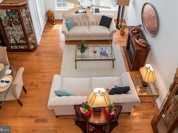 5th image of 1520 Enyart Way Unit 304