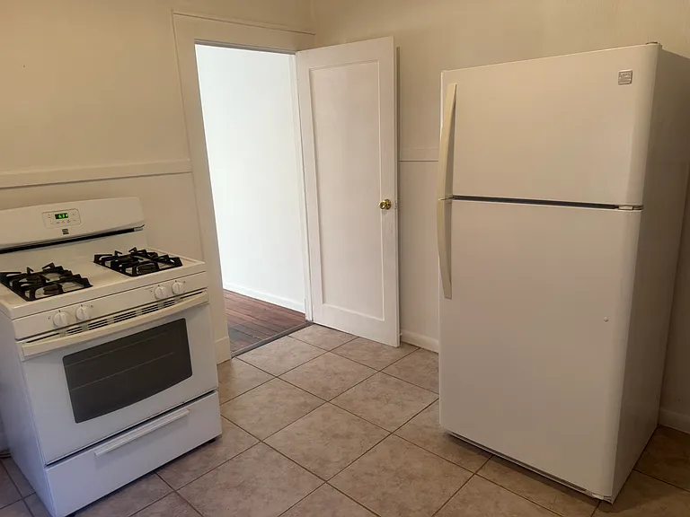 8721 Pritchard Pl — Photo 5