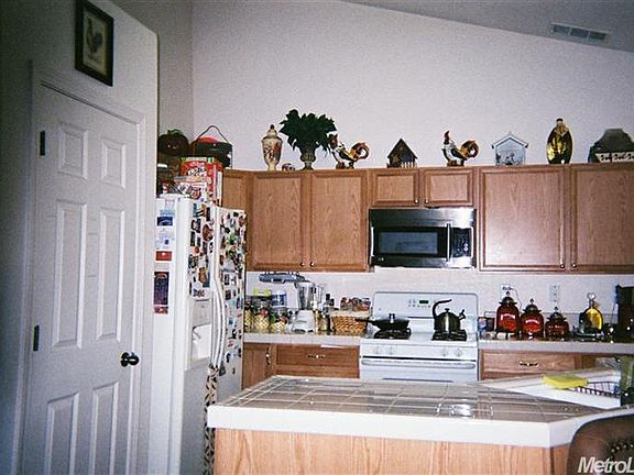 3rd image of 2537 Niobrara Ave