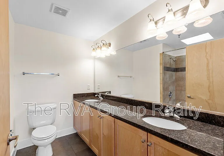 110 W Marshall St #27 — Photo 37