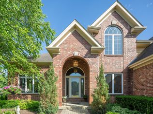 2604 Bridlewood Ln, Crystal Lake, IL 60012