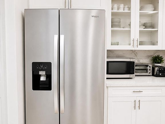 5th image of 7383 Granville Drive #314