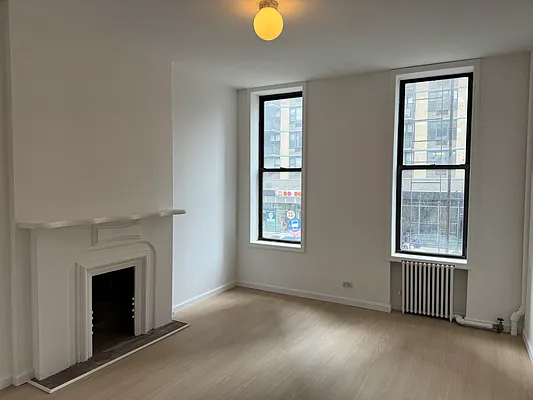 Rented by David Francis New York LLC | media 18