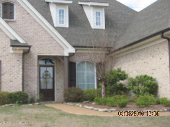 3rd image of 1377 Notting Hill Dr W