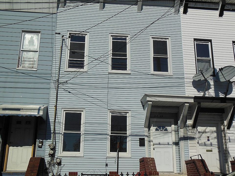 1st image of 10809 91st Ave